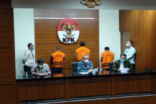 Amankan 7 Orang dan...