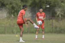 Gaya Permainan Sama,...