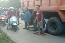 Gagal Menyalip, Pengendara...