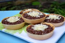 Paling Laris, Martabak...