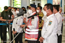 Menhub Pantau Lintas...