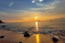 3 Pantai Cantik di Banten...