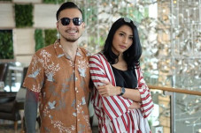 Tok! Tyas Mirasih dan...