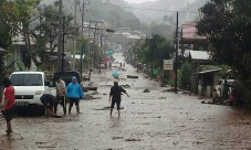 Banjir Bandang Terjang...