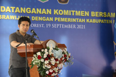 Wagub Emil Sebut Sektor...