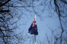 Australia Tegaskan Tetap...