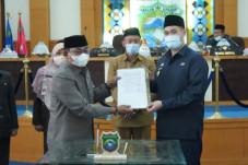 Pemkab Pangkep dan DPRD...