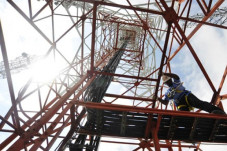 4.000 Menara Telkomsel...