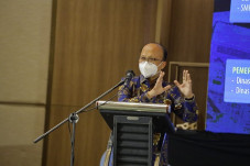 Kemnaker Dorong Pusat...