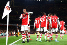 Hasil Piala Liga Inggris:...
