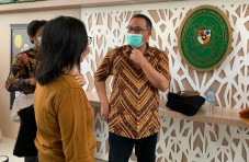 Jumhur Hidayat Dituntut...