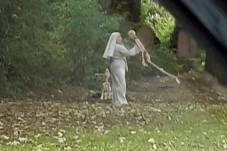Video Biarawati Menari...