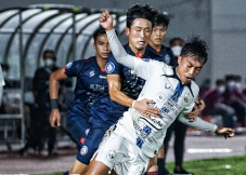 Hasil Liga 1 Arema vs...