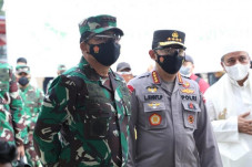Kutuk Penyerangan Puskesmas...