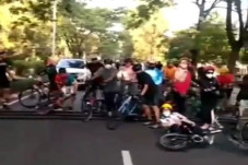 Pesepeda Keluhkan Polisi...