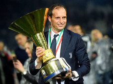 Allegri Sebut AC Milan,...