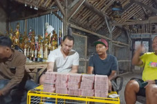 Diteror Selama 2 Tahun,...