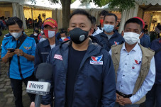 Partai Perindo Gelar...