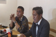 Jonathan Frizzy Sebut...