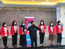 Kenalin Nih! 6 Srikandi...