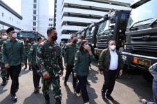TNI AD Distribusikan...