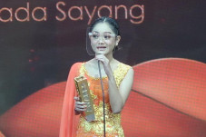 Safira Inema Raih Pendatang...