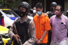 Sakit Hati Bakal Ditinggal,...