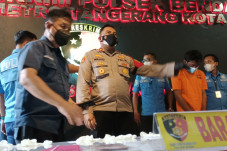 Rampok Uang Rp69 Juta,...