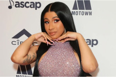 Cardi B Bikin Heboh!...