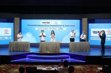MNC e-Commerce Jalin...