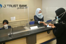 Bank J Trust Pastikan...