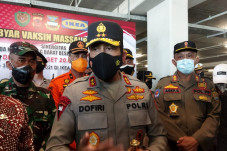 Ibu dan Anak Gadisnya...