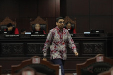 Yusril Gugat AD/ART...