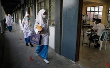 Malaysia Ancam Pecat...