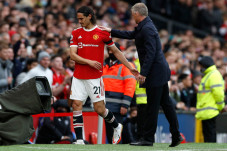 Liga Inggris: Edinson...