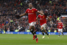 Anthony Martial Ditarik...