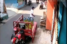 Viral Pikap Roda 3 Pengantar...
