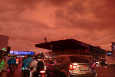 Ada Pemasangan Girder...