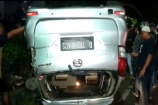 Sopir Mabuk Miras, Mobil...
