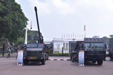 HUT ke-76 TNI Diperingati...