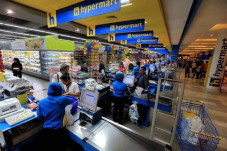 Hypermart Bakal Dapat...