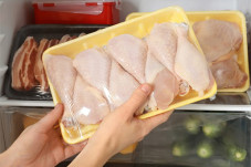 Menyimpan Daging Ayam...