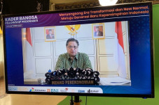 Menko Airlangga Ajak...