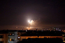 Jet Tempur Israel Bombardir...