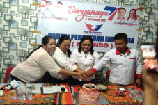 Perayaan HUT ke-7, Partai...