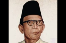 Biografi Ki Hajar Dewantara:...