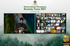 Daftar 10 Penerima Penghargaan...