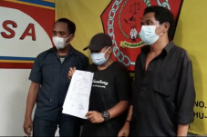 3 Tahun Disetubuhi,...
