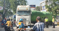 As Roda Truk Tronton...
