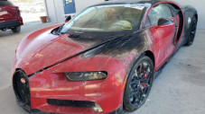 Bekas Terbakar, Bugatti...